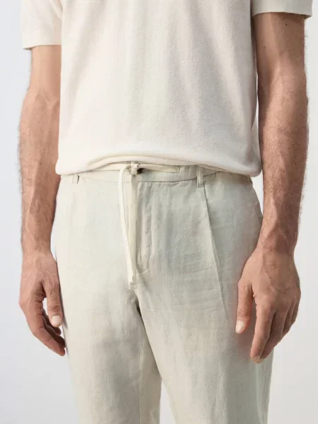 Spodnie slim fit cropped z lnu i bawełny kremowy / écru Mężczyzna 42 MANGO MAN