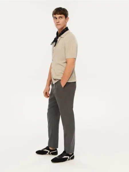 Reserved Pulover cu bej