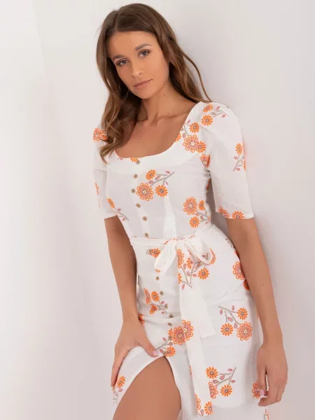 Rochie mini Fashionhunters cu mâneci scurte scurtă de costum portocaliu
