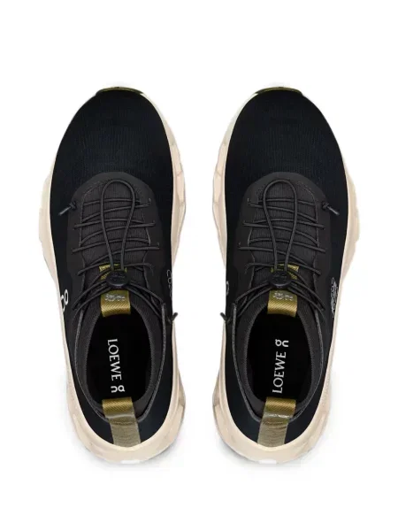 Sneakerși On negru
