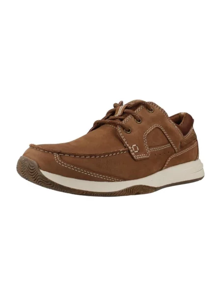 Pantofi Clarks din dantelă maro
