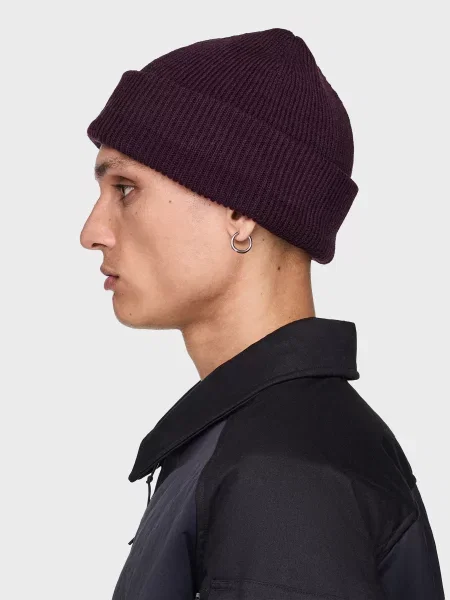 Шапка Adidas бордовая