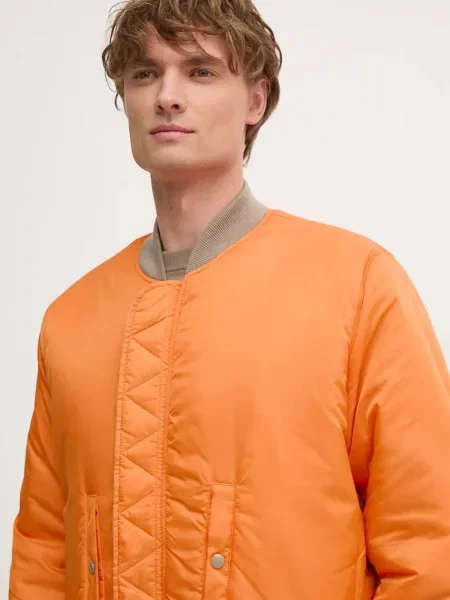 Alpha Industries bomber dzseki bézs