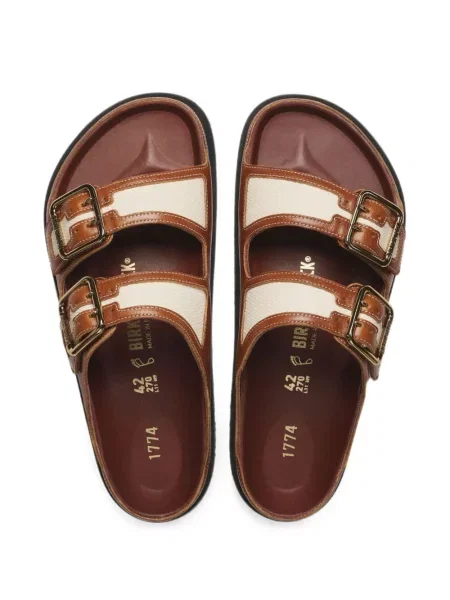 Sandale Birkenstock din canvas maro