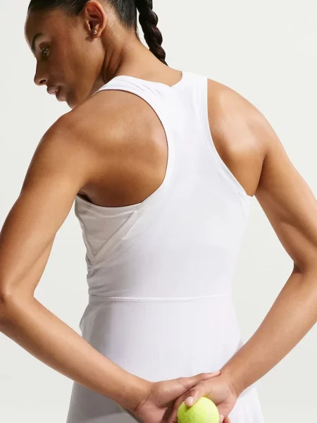 Ruha Nike fehér