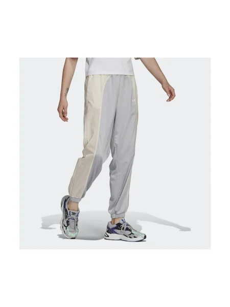 Ruha Adidas