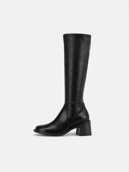 VAGABOND SHOEMAKERS Cizme VEGA' negru