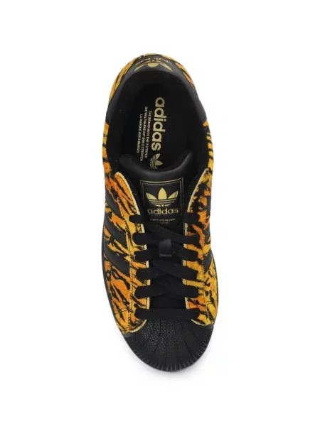 Tricou Adidas cu model leopard negru