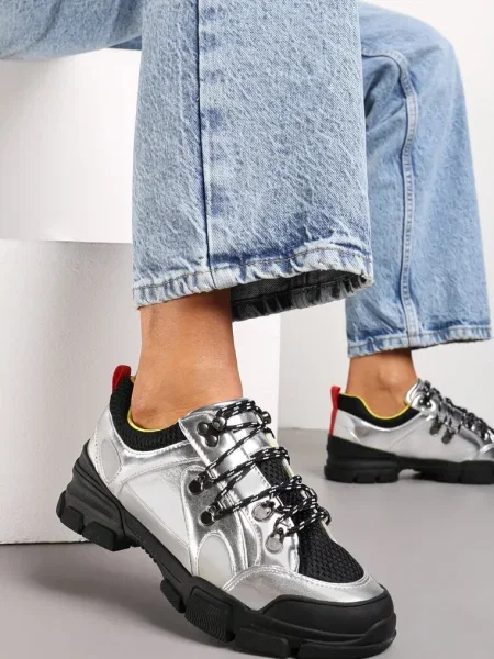 Sneakerși cu Șireturi pe Talpă Joasă cu Inserții Metalice și Pietre Strass Ciedra argintii