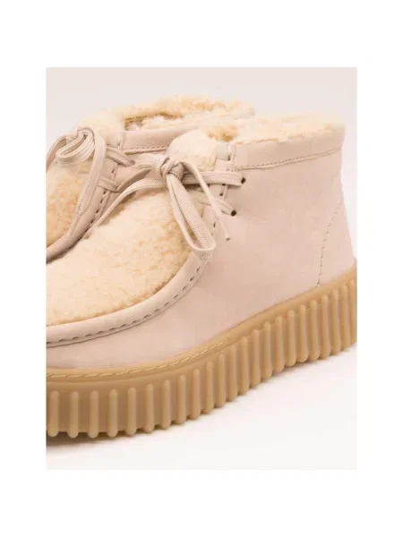 Šnurovacie tenisky Clarks béžová