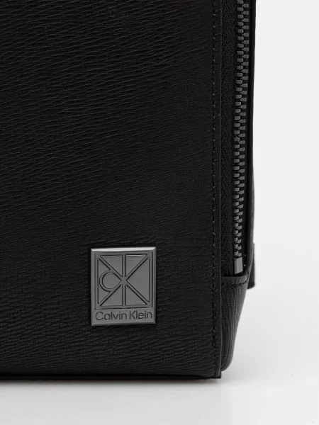 Műbőr táska Calvin Klein fekete