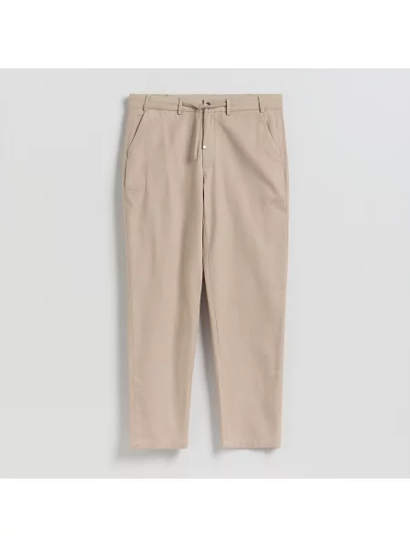 Reserved Chino regular fit nadrág bézs