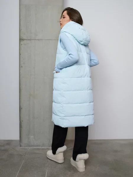 Стьобаний puffer жилет із відстібним капюшоном блакитний