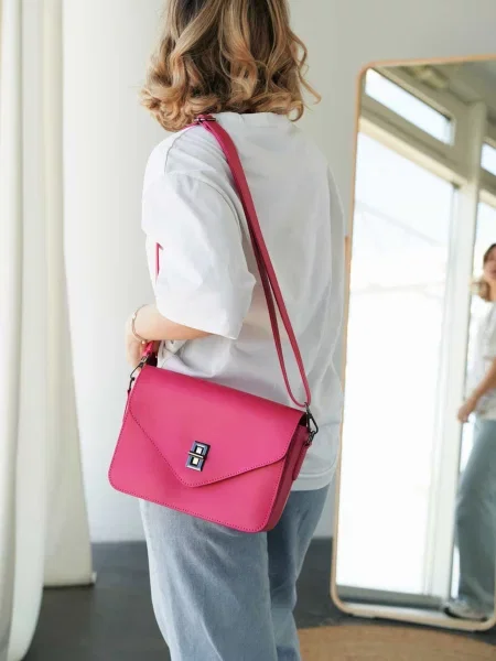 Кожаная сумка Welassie розовая