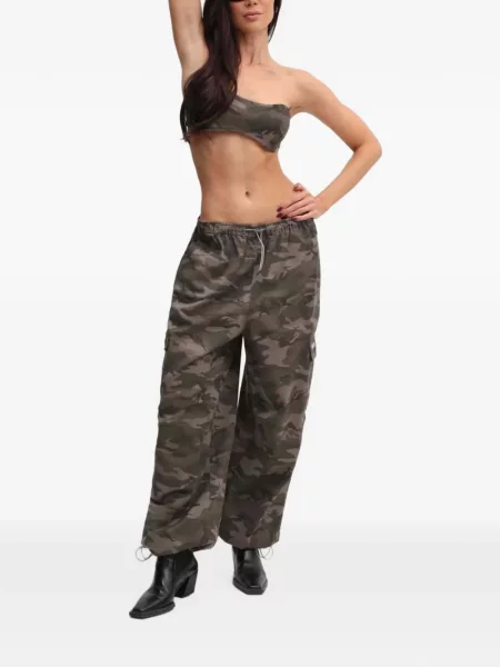 Top Miss Sixty cu imagine cu model camuflaj verde