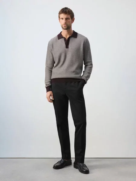 Sweter polo z cienkiej dzianiny o strukturalnym splocie kasztanowy Mężczyzna XXL MANGO MAN