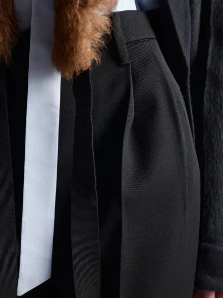 Pantaloni Prada de lână negru