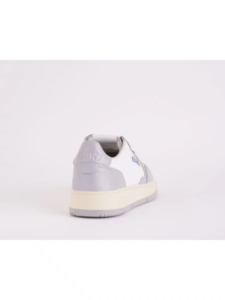 Sneakersy Autry białe