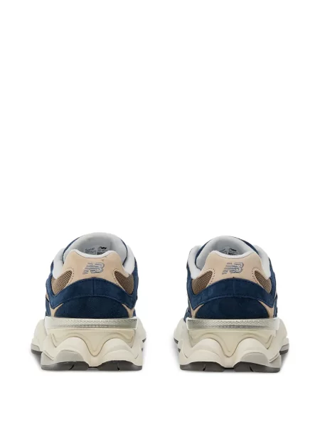 Велурен суичър с качулка New Balance бродиран бяло