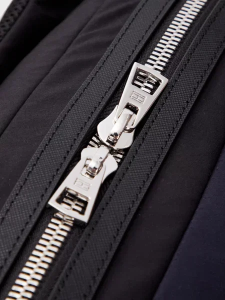Поясная сумка Tommy Hilfiger черная