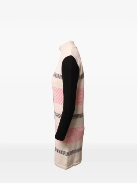 Rochie Courreges în carouri tricotate