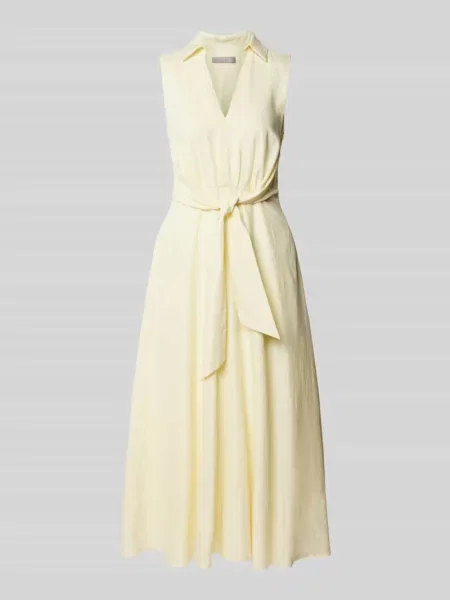 Sukienka koktajlowa z dekoltem w serek Christian Berg Cocktail