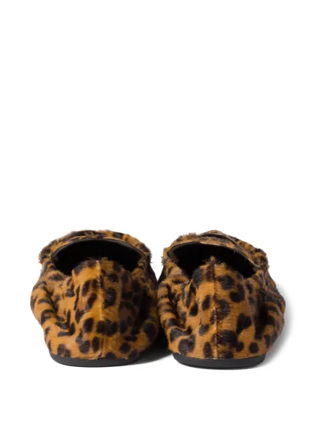 Pantofi loafer Miu Miu din piele maro