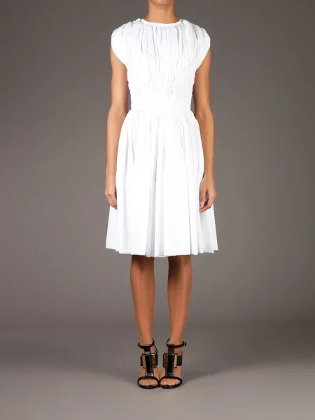 Rochie Maison Rabih Kayrouz de costum alb