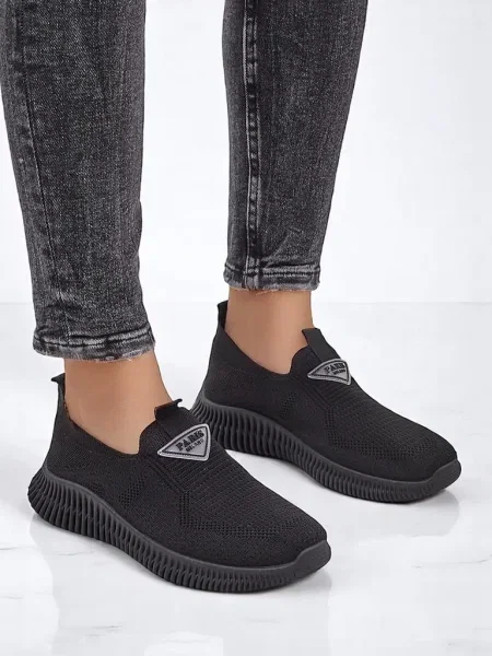 Slip on tenisky Resti čierna