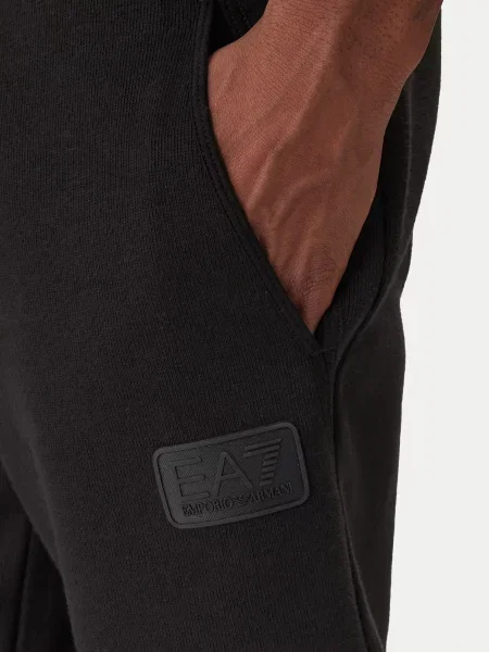 Спортивные штаны Ea7 Emporio Armani черные