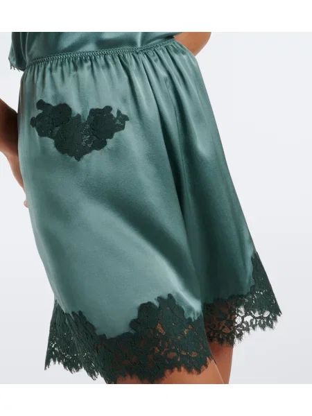 Pantaloni scurți Dôen din satin verde