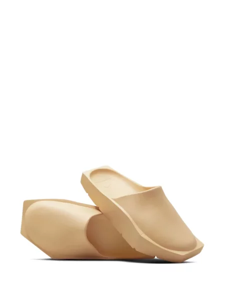 Papuci tip mules Nike auriu