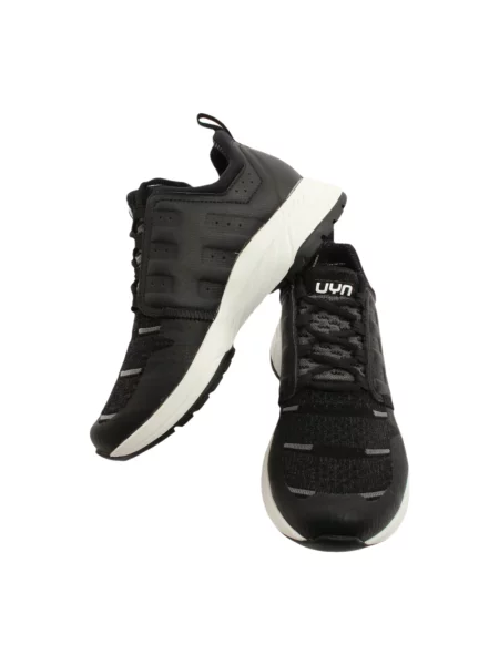 Sneakersy Uyn czarne