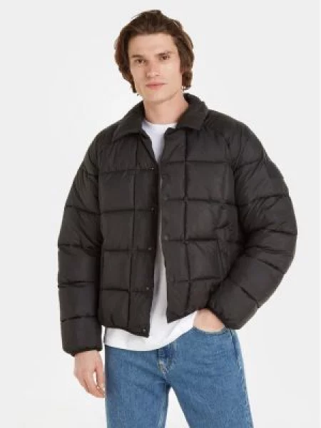 Calvin Klein Jeans Pūkinė striukė juoda
