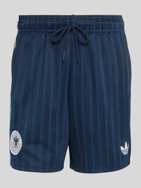 Szorty w trykotowym stylu o kroju loose fit z aplikacją dfb Adidas Originals