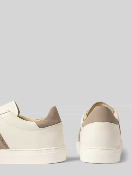 Sneakersy z naturalnej skóry model Jase Morris' Nubikk białe