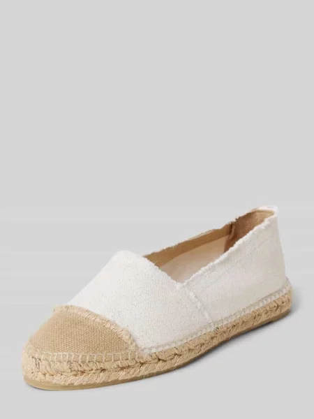 Espadryle z fakturowanym wzorem model ‘KAMPALA’ Castaner białe