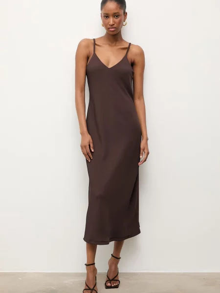 Answear.LAB sukienka bieliźniana brązowa