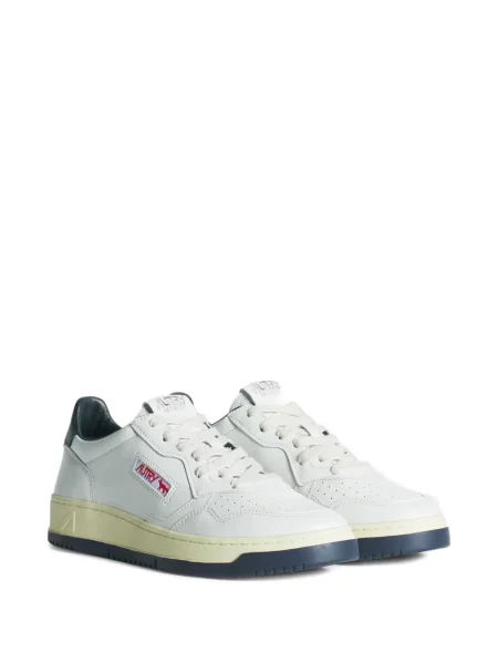 Fűzős csipkés sneaker Maison Kitsuné fehér