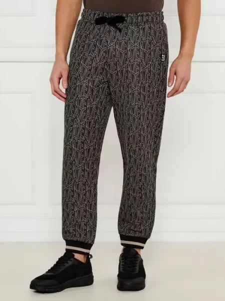 Jogger nadrág fekete
