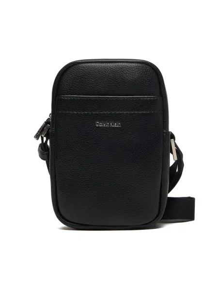 Calvin Klein Válltáska fekete
