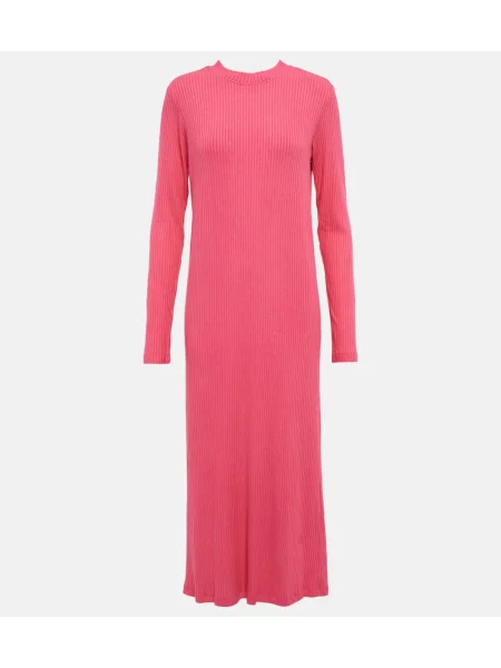 Zamatové oblekové midi šaty Velvet po kolená ružová