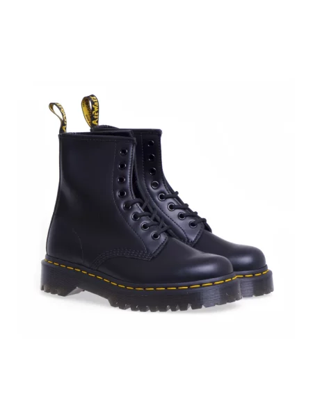 Botki Dr. Martens skórzane na platformie retro czarne