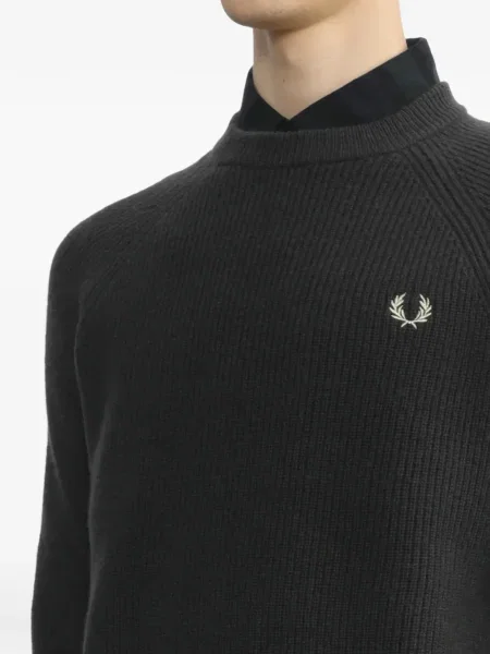 Pulover Fred Perry cu broderie gri