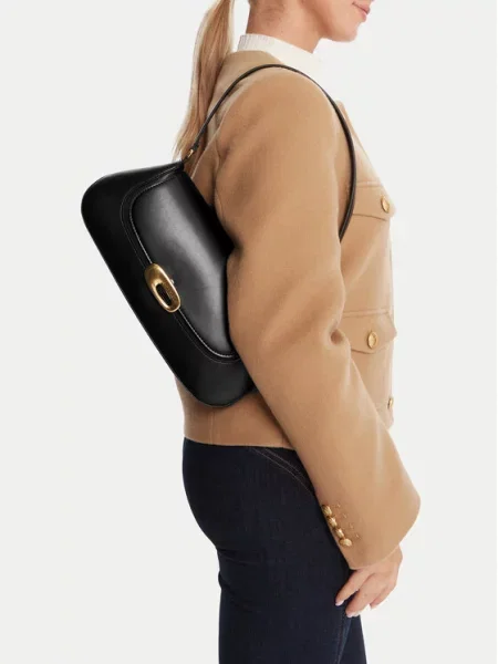 Geantă Calvin Klein Hardware Flap Shoulder Bag negru