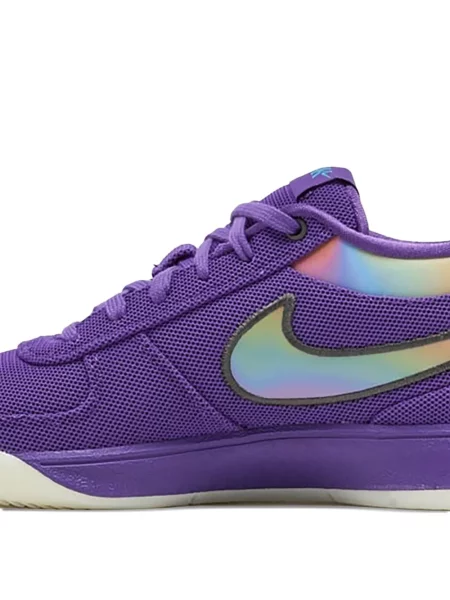 Semišové běžecké tenisky Nike Air Max 90 z peří bílé