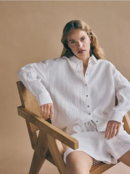 Pantaloni scurți Reserved alb