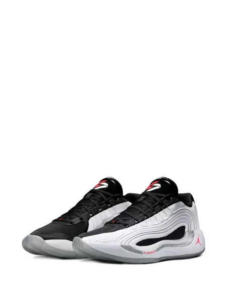Sneakerși Jordan alb
