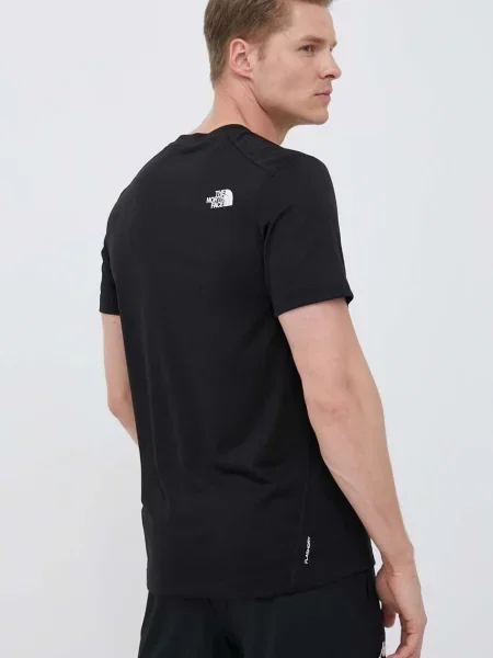 Спортивная футболка The North Face черная