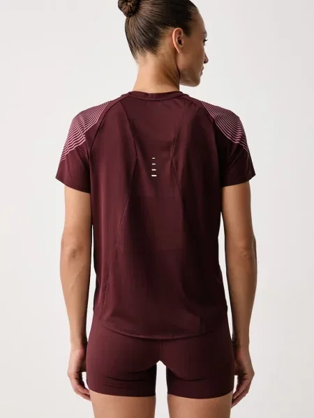 Nike T-shirt do biegania Swift Flash Dri-FIT brązowa